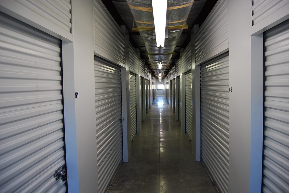 Outlet Self Storage