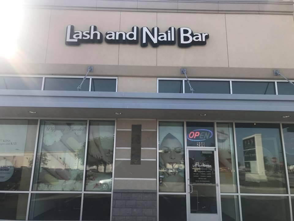 Lash And Nail Bar