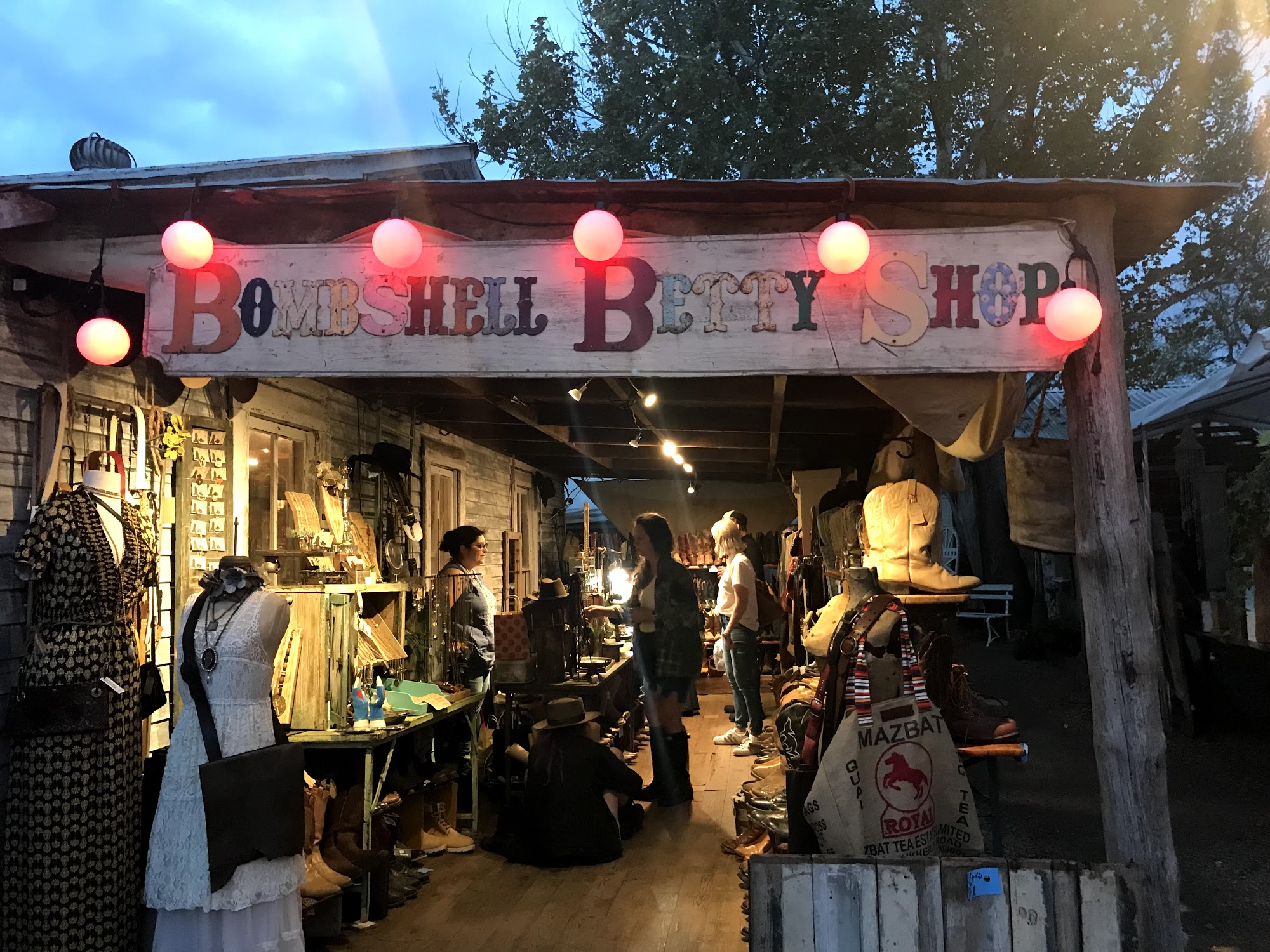 Bombshell Betty Shop