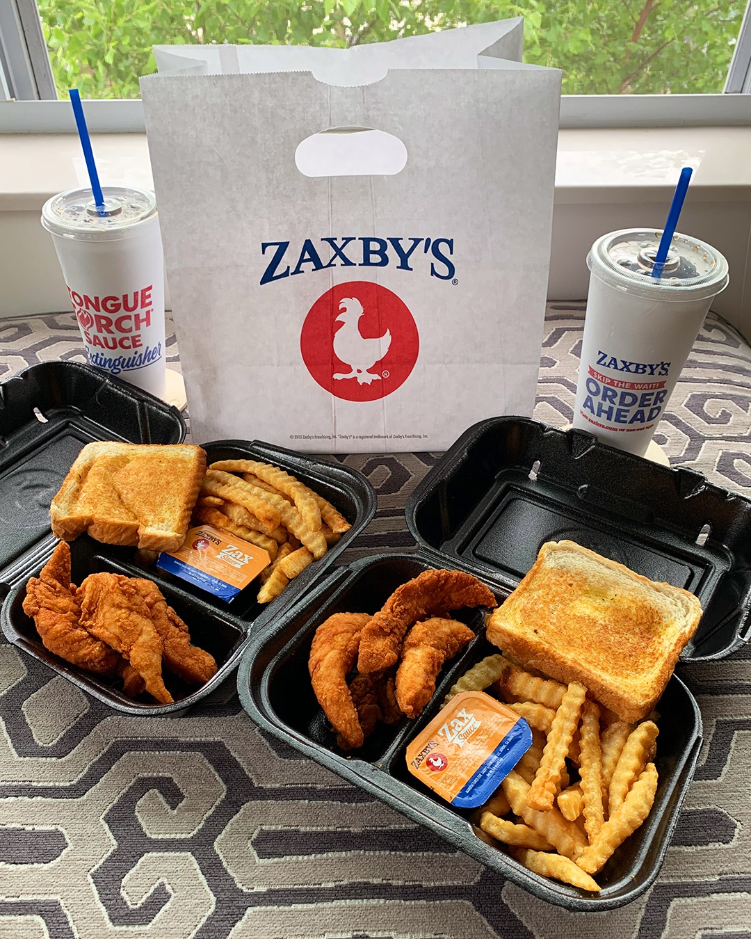 Zaxby's Chicken Fingers & Buffalo Wings 20818, I-45, Spring