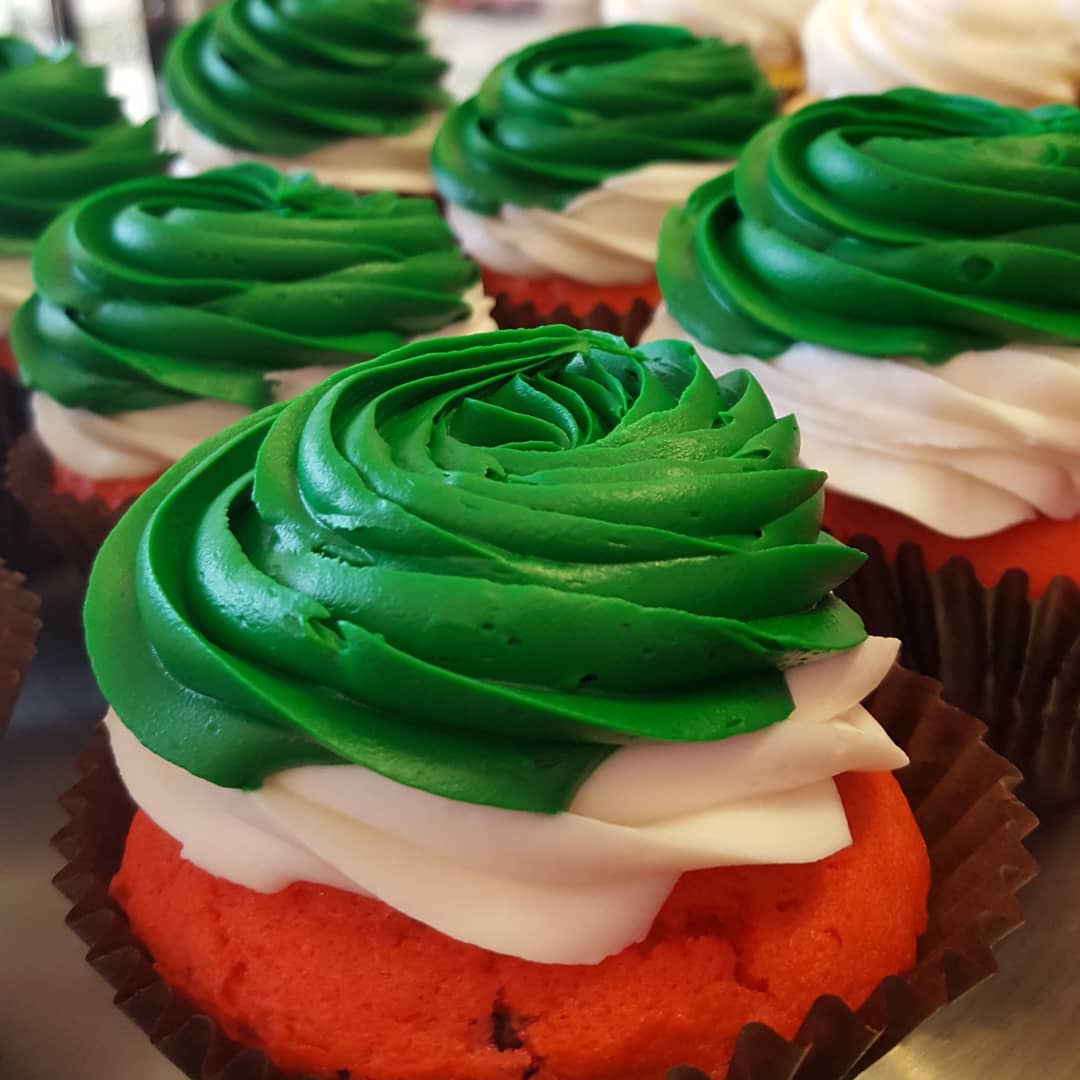 Smallcakes 5875 Old Bullard Rd #300, Tyler