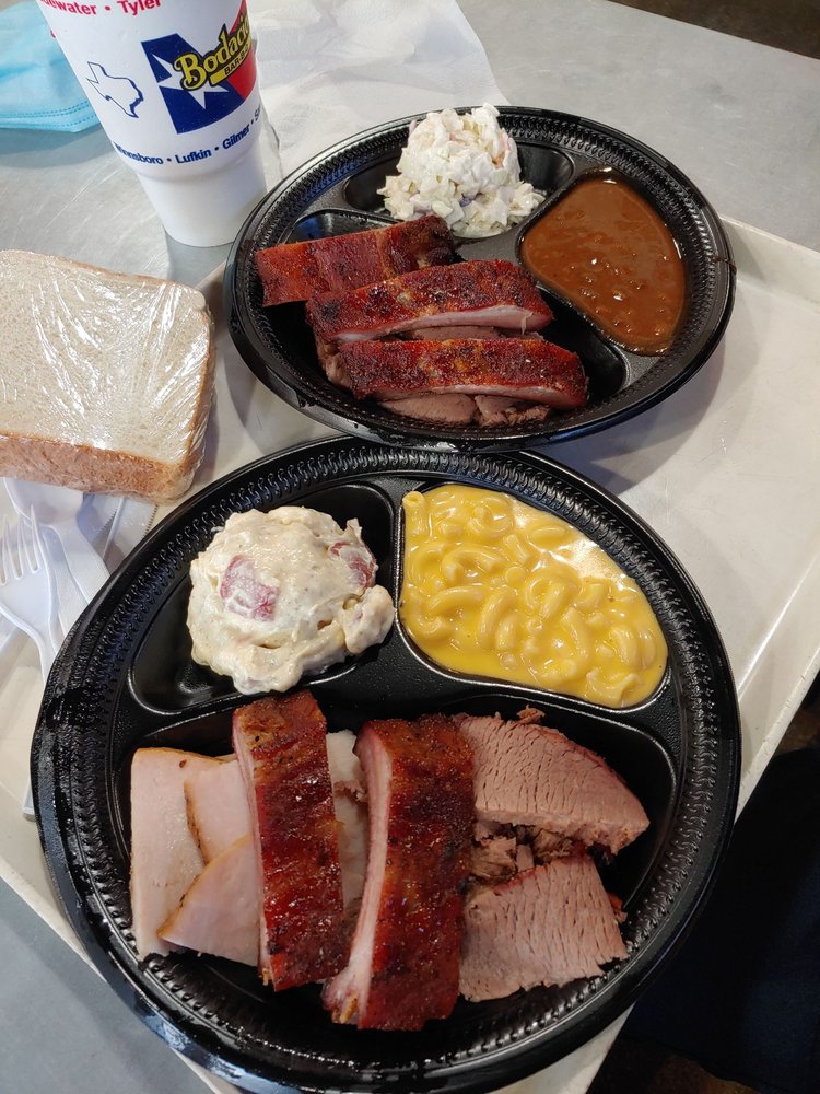 Bodacious BBQ 4030 Frankston Hwy, Tyler