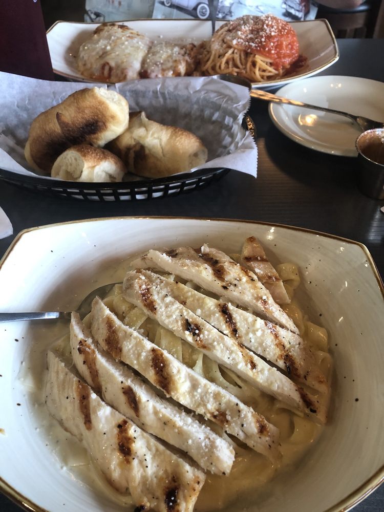 La Vera Restaurante Italiano 6611 S Broadway Ave #100, Tyler