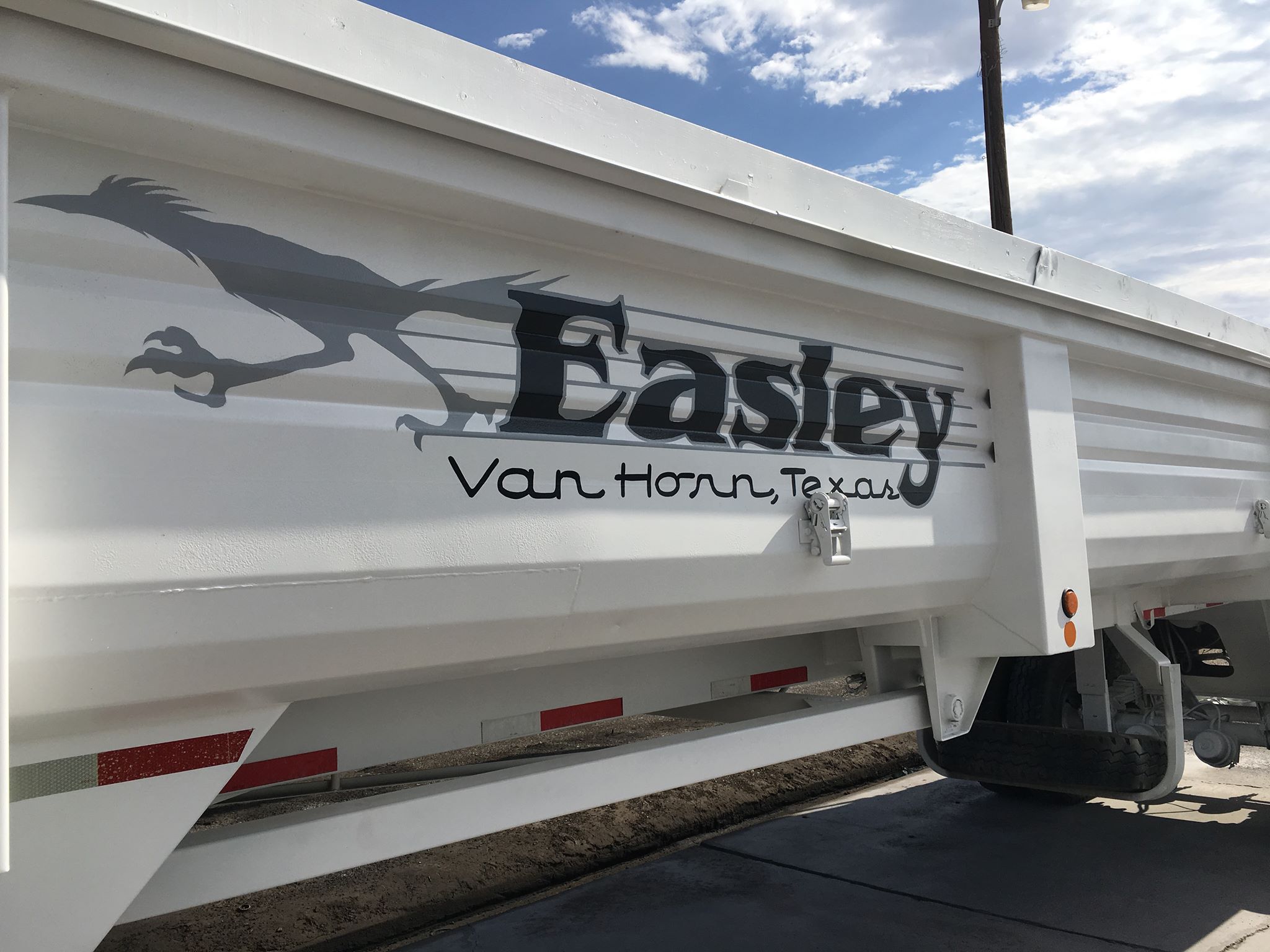 Easley Trucking-YOU CALL.WE HAUL.