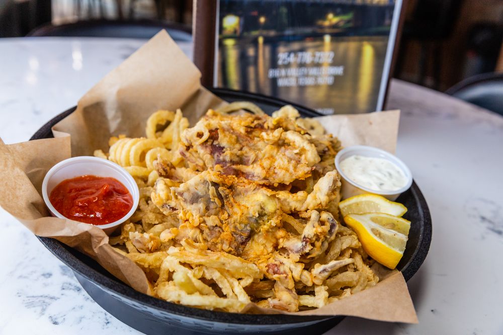 Oakley's Texas Bar and Grill 816 N Valley Mills Dr, Waco
