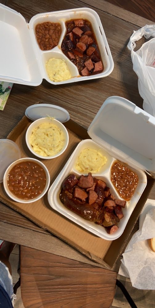 Mama & Papa B's Bar-B-Q 525 S 8th St, Waco
