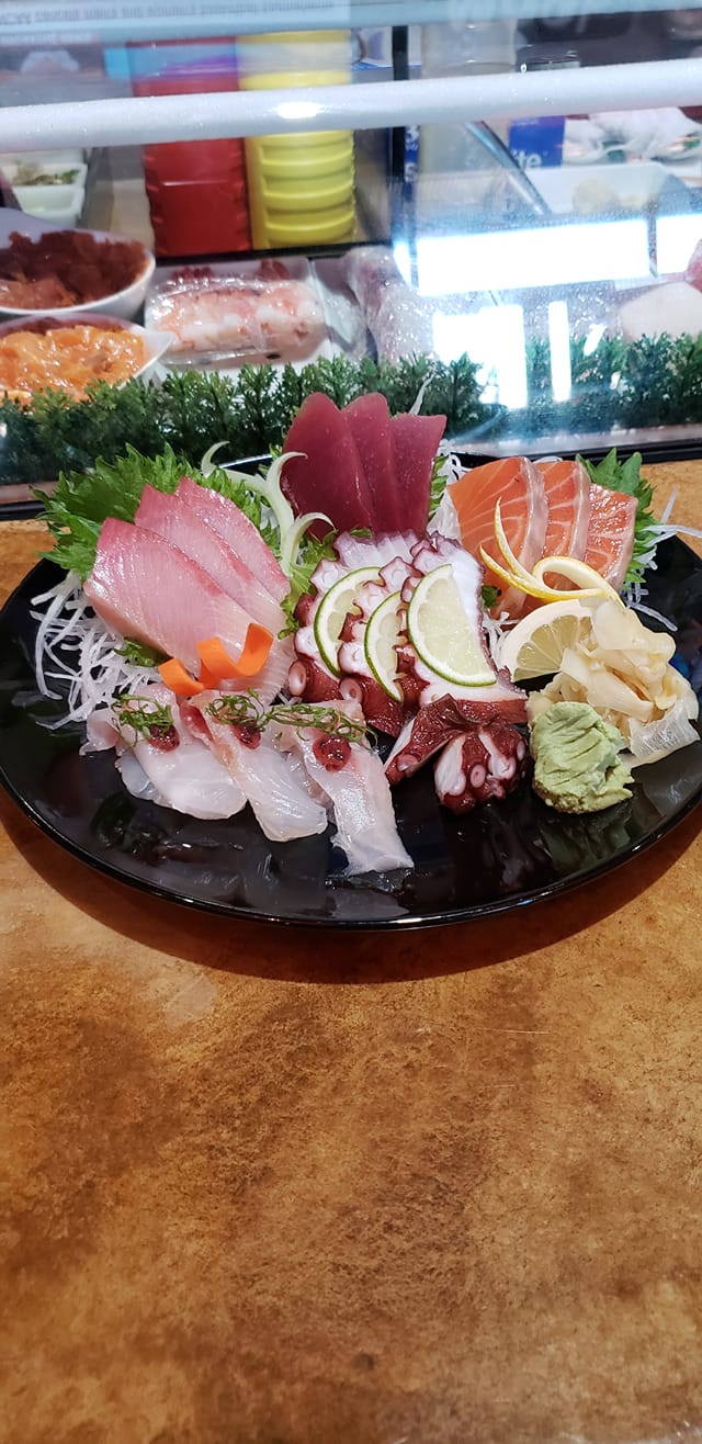 Sakana Sushi Bar 7626 Campus View Dr #110, West Jordan