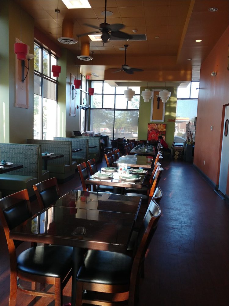 SUGAR PALM THAI RESTAURANT 5580 Vincent Gate Terrace, Alexandria