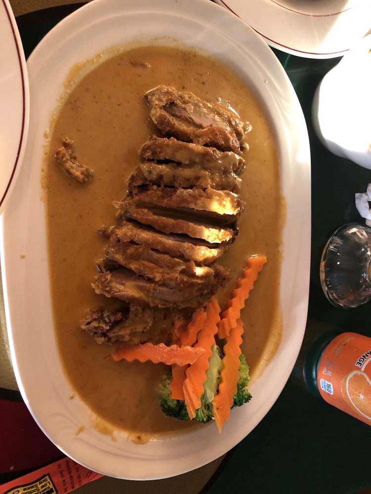 Thai Nakorn 8733 Cooper Rd F, Alexandria