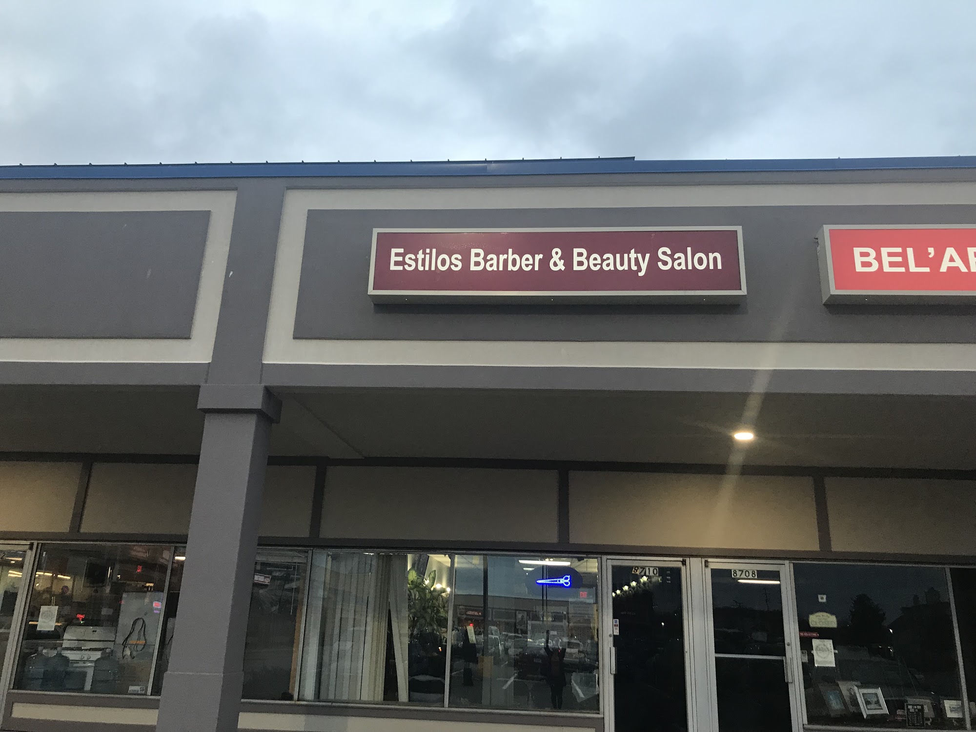 Estilos Barber & Beauty Salon