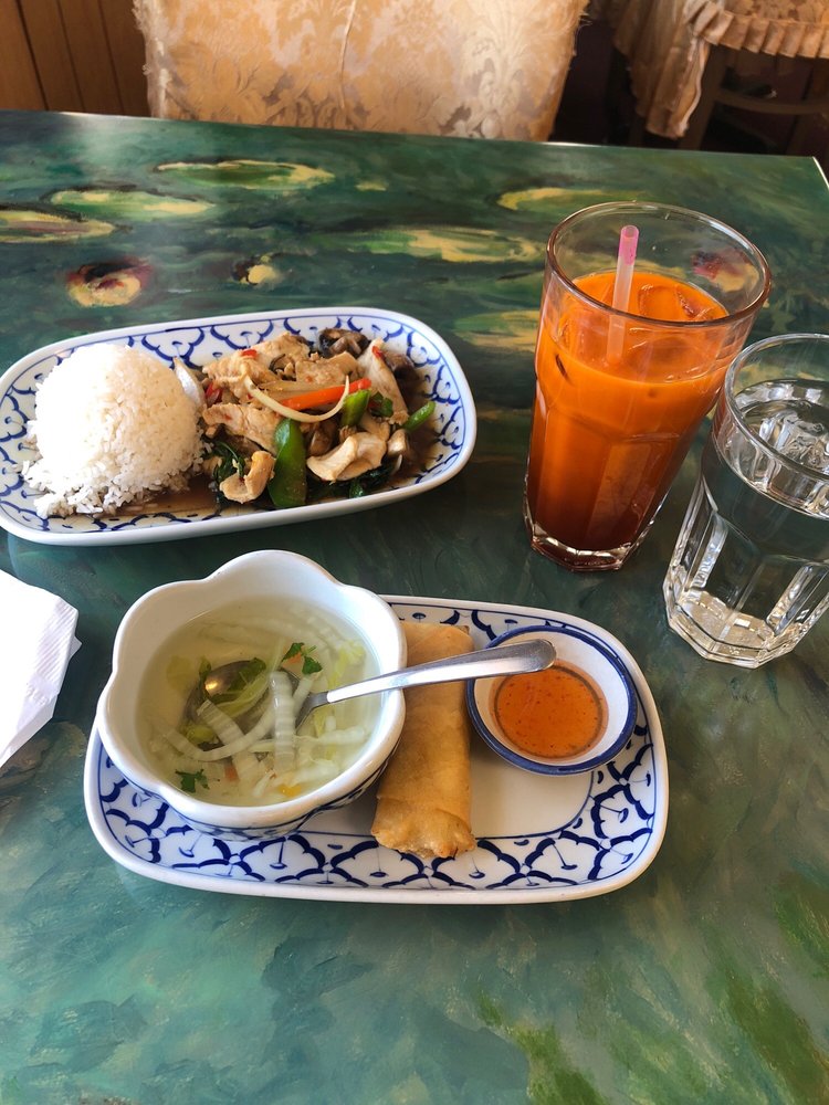 Thai Peppers Restaurant 2018 Mt Vernon Ave, Alexandria