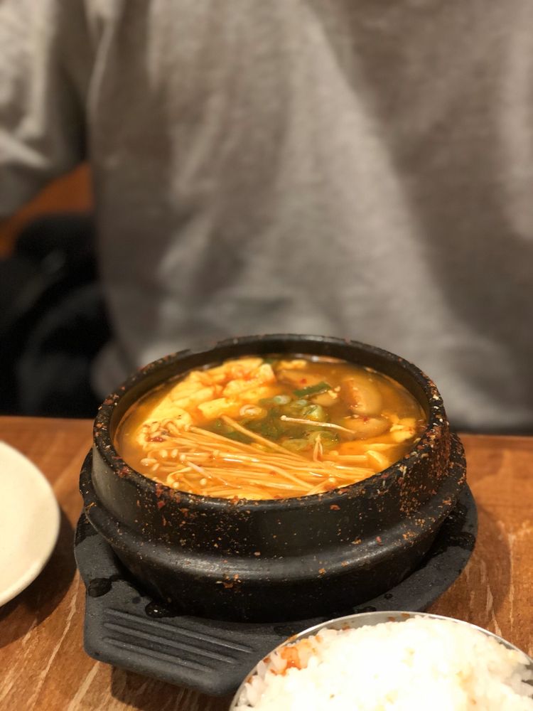 Lighthouse Tofu 4121 Chatelain Rd, Annandale