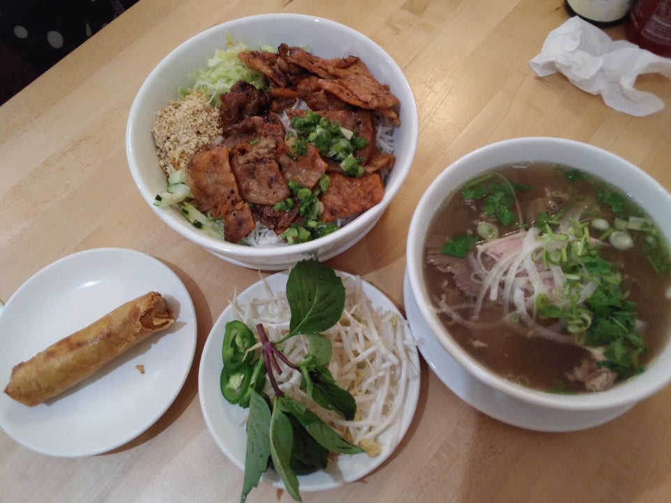 Pho Anh Duong 7899 Heritage Dr, Annandale