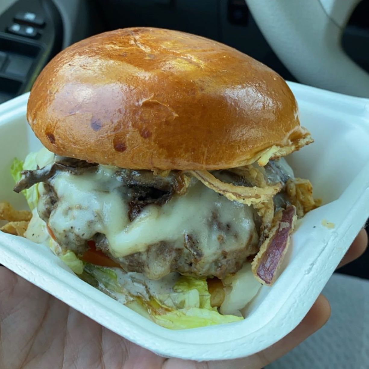 Big Buns Damn Good Burgers 4401 Wilson Blvd, Arlington