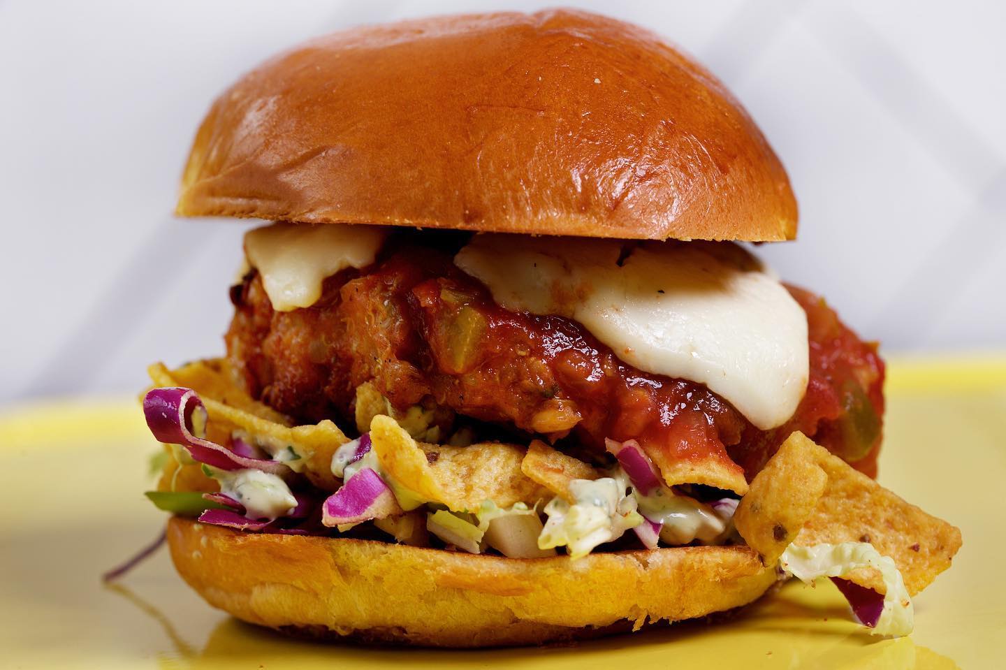 Big Buns Damn Good Burger Co. 4251 Campbell Ave, Arlington