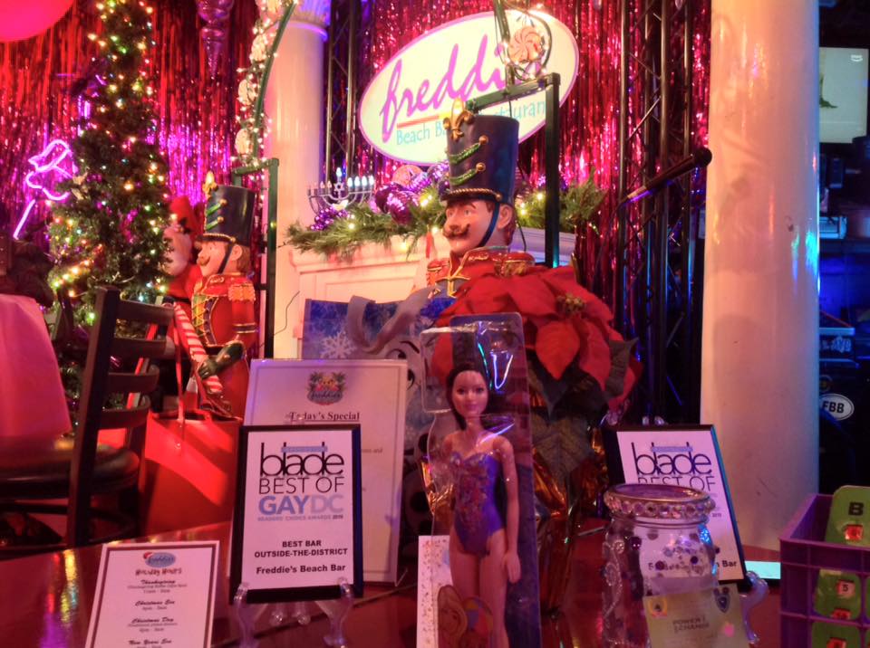 Freddie's Beach Bar & Restaurant 555 23rd St S, Arlington