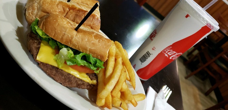 Clark Street Grill 2711 Richmond Hwy, Arlington