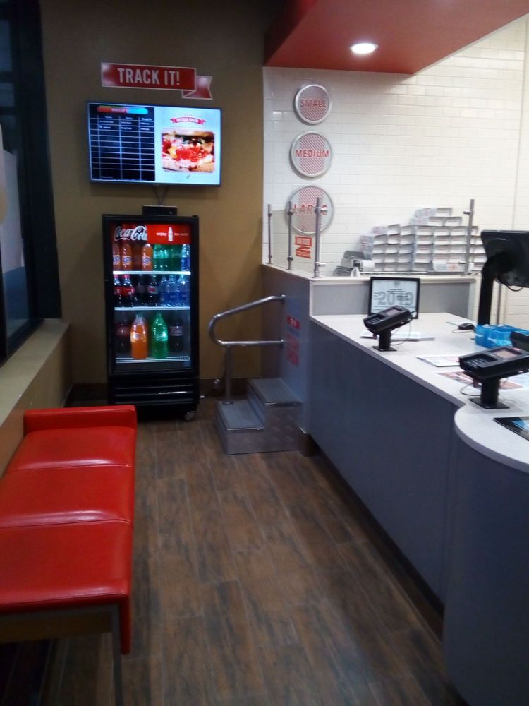 Domino's Pizza 9532 Old Keene Mill Rd, Burke