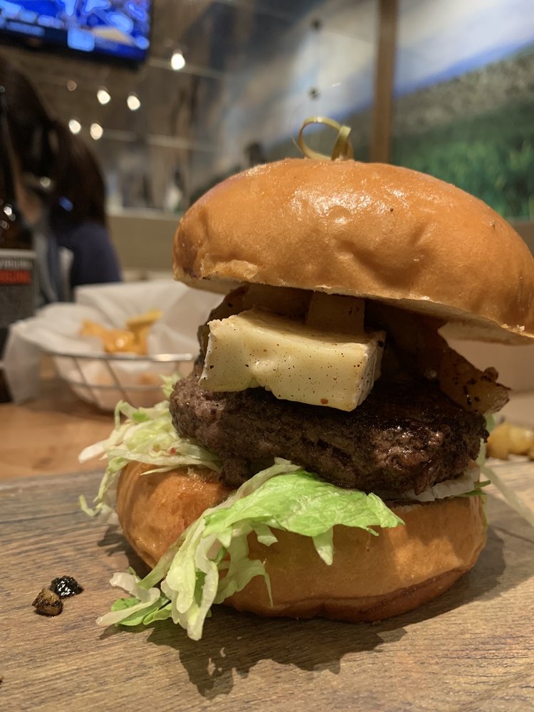 Zinburger 973 Emmet St N Suite A, Charlottesville