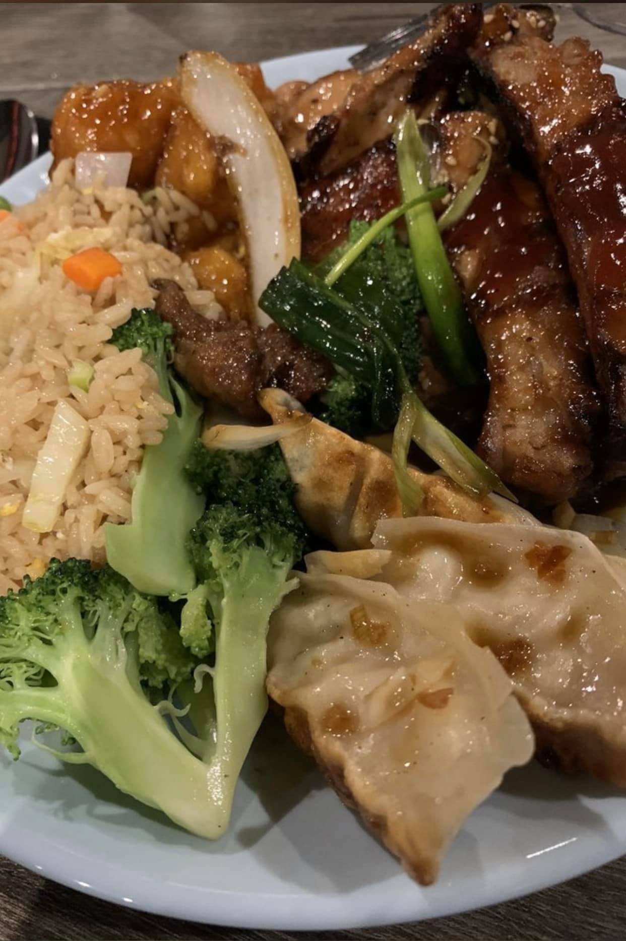 Crazy Buffet & Grill 2630, 1745 Parkview Dr, Chesapeake