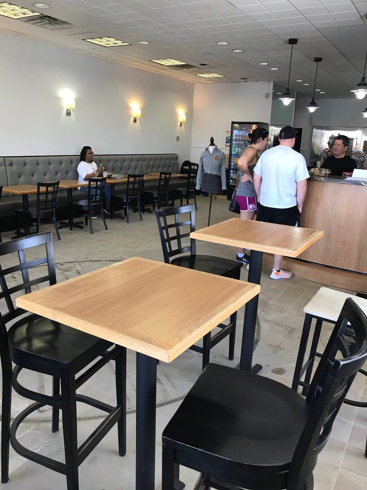 Gourmet Gang 109 Volvo Pkwy, Chesapeake