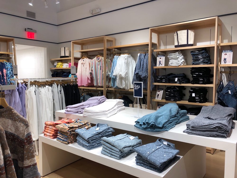 Lands' End 13011 Fair Lakes Shopping Center Suite 3011, Fairfax