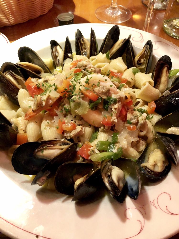 Falls Church, VA Restaurants Open for Takeout, Curbside Service and/or