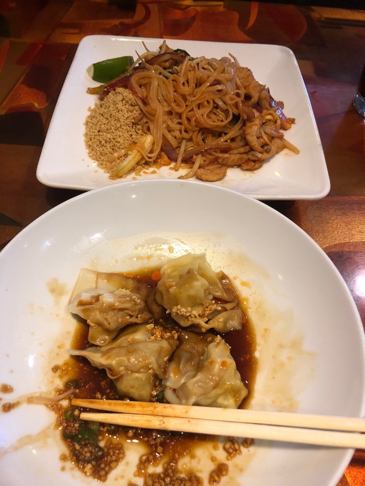 Asian Diner 10048 Southpoint Pkwy, Fredericksburg