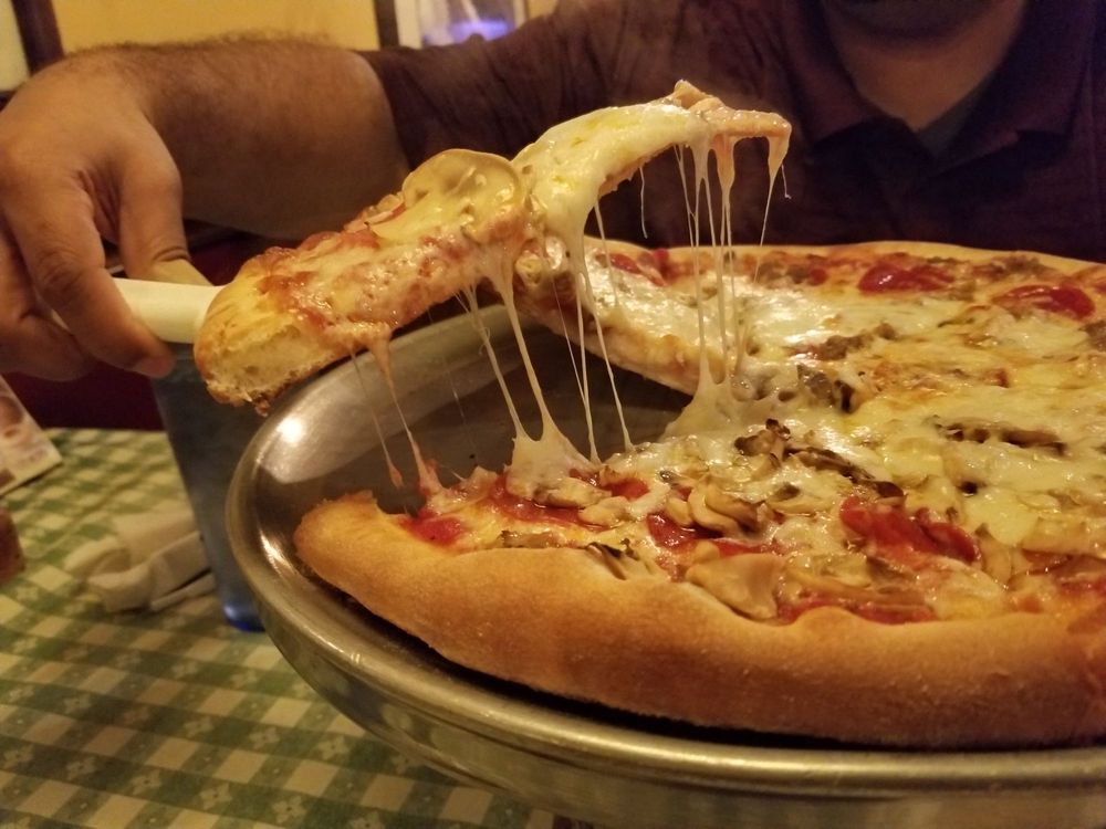 Vinny's Italian Grill & Pizzeria 201 Kings Hwy, Fredericksburg