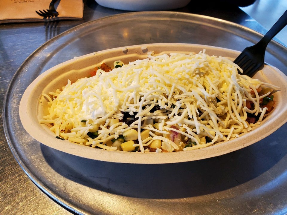 Chipotle Mexican Grill 28 S Gateway Dr, Fredericksburg