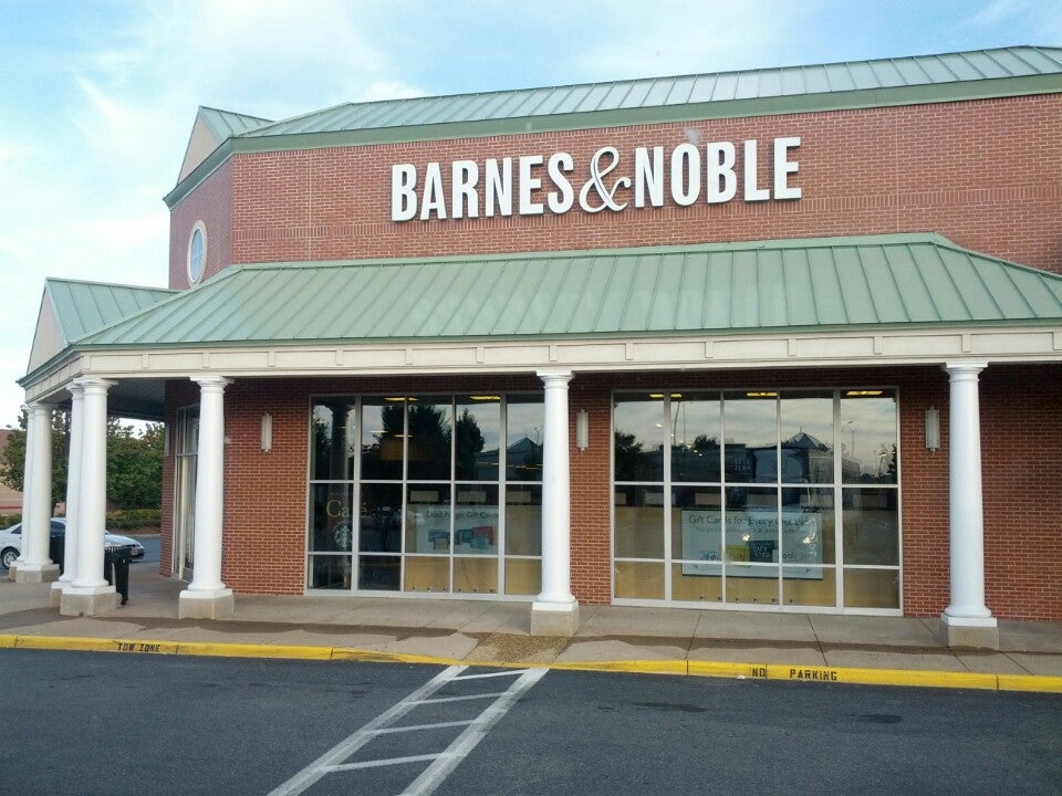 Barnes & Noble 1220 Carl D. Silver Pkwy, Fredericksburg