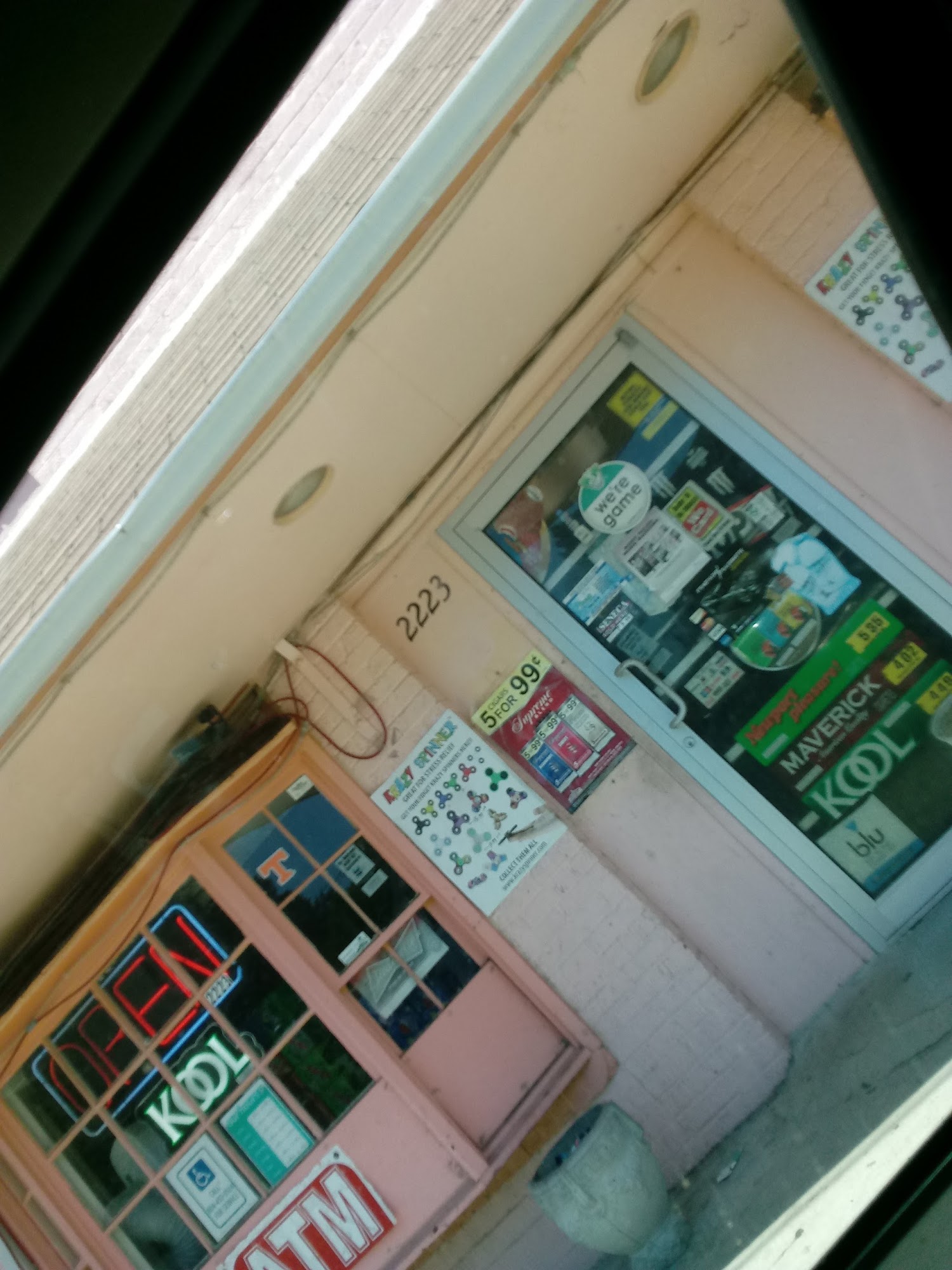 N & Y Corner Store