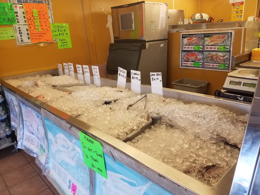 301 Seafood 7233 Jefferson Davis Hwy, North Chesterfield