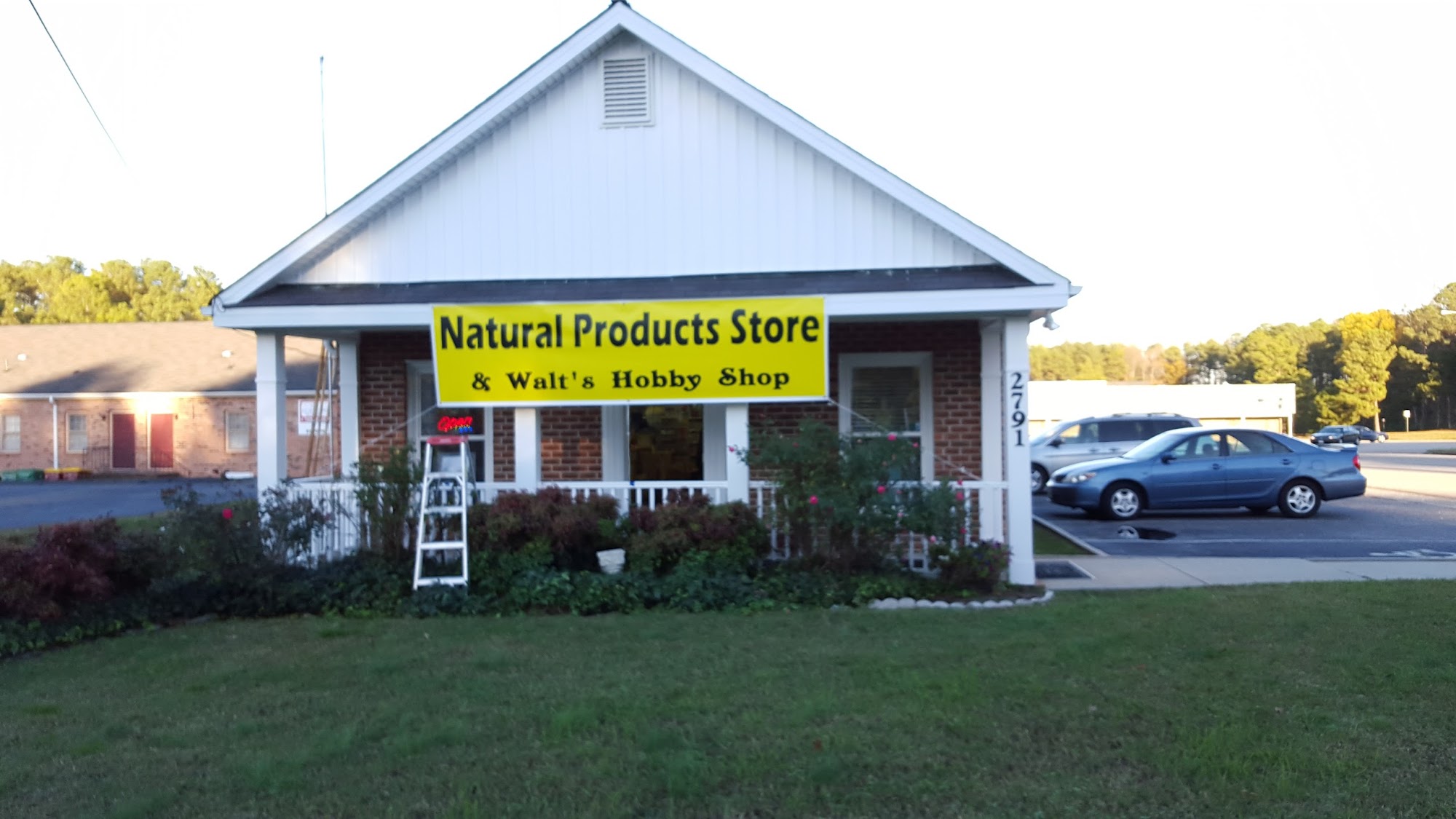 The Storehouse Natural Products Shop