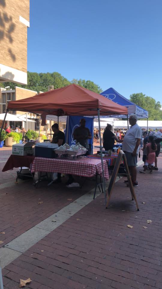 Lake Anne Market & Deli 1645 Washington Plaza N, Reston