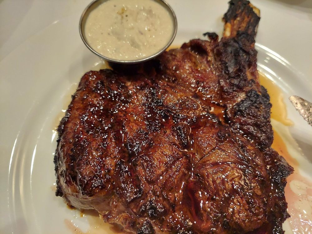 Bookbinder's Seafood & Steakhouse 2306 E Cary St, Richmond
