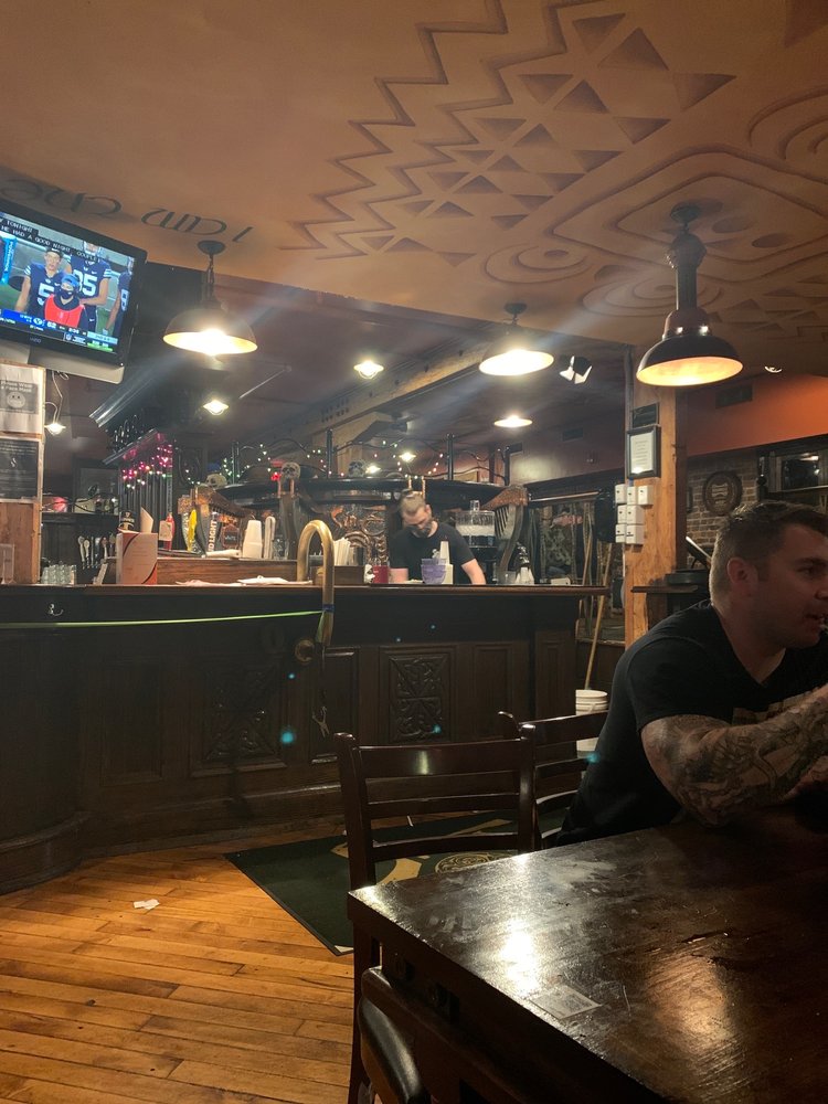 Siné Irish Pub 1327 E Cary St, Richmond