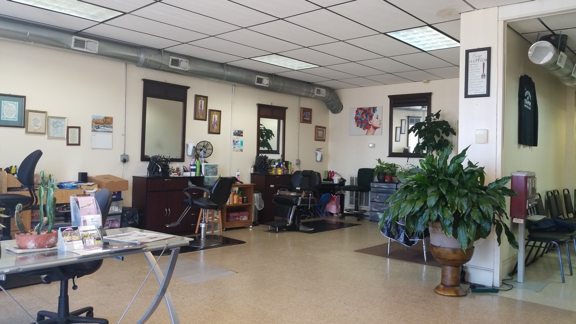 Joyce's Beauty Salon