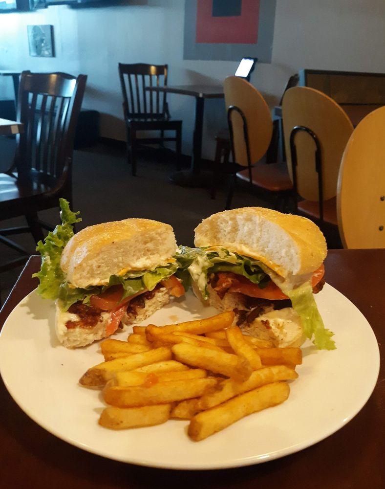 VIP Sportsbar and Bistro 6419 Williamson Rd, Roanoke