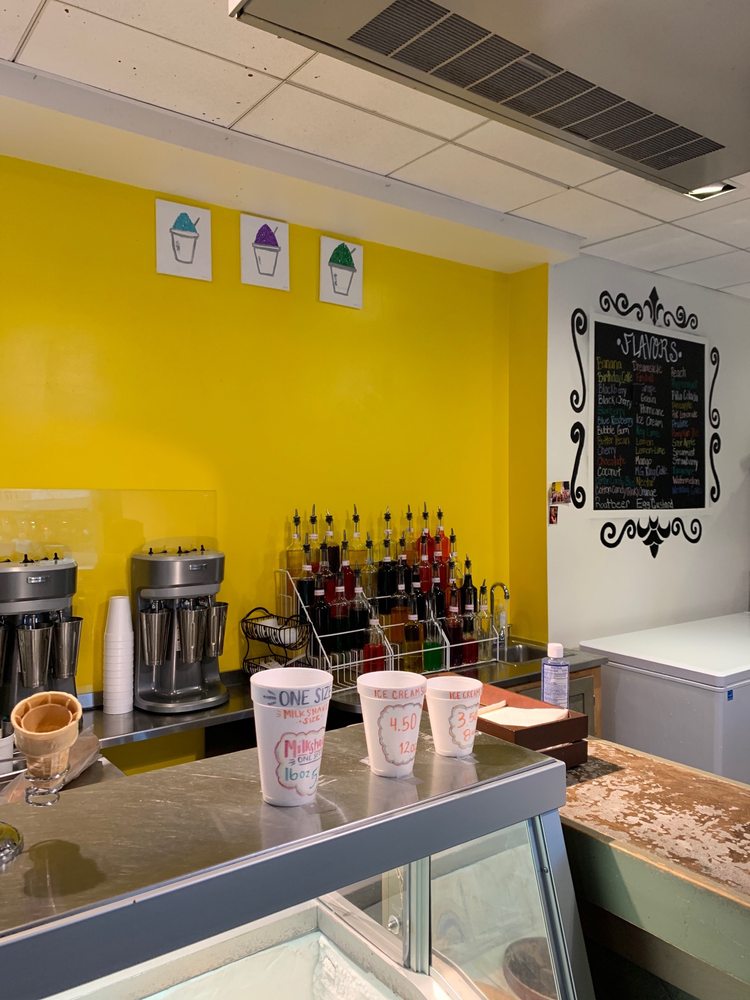 Bayou Snowballs 32 Market Square SE, Roanoke