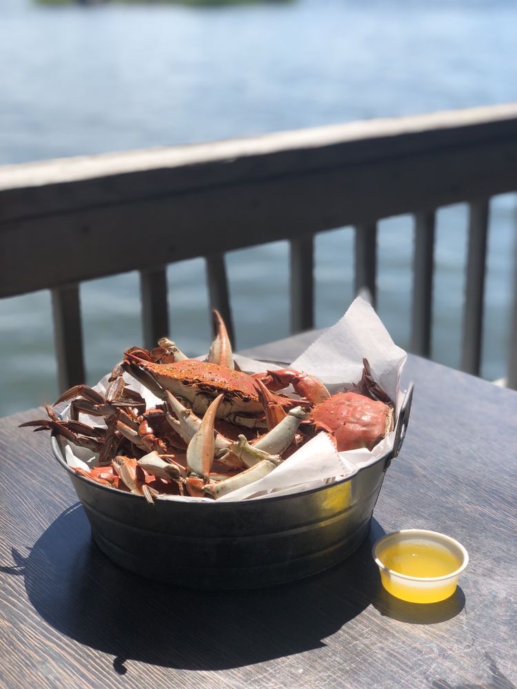 Bubba's Seafood Restaurant and Crabhouse 3323 Shore Dr, Virginia Beach