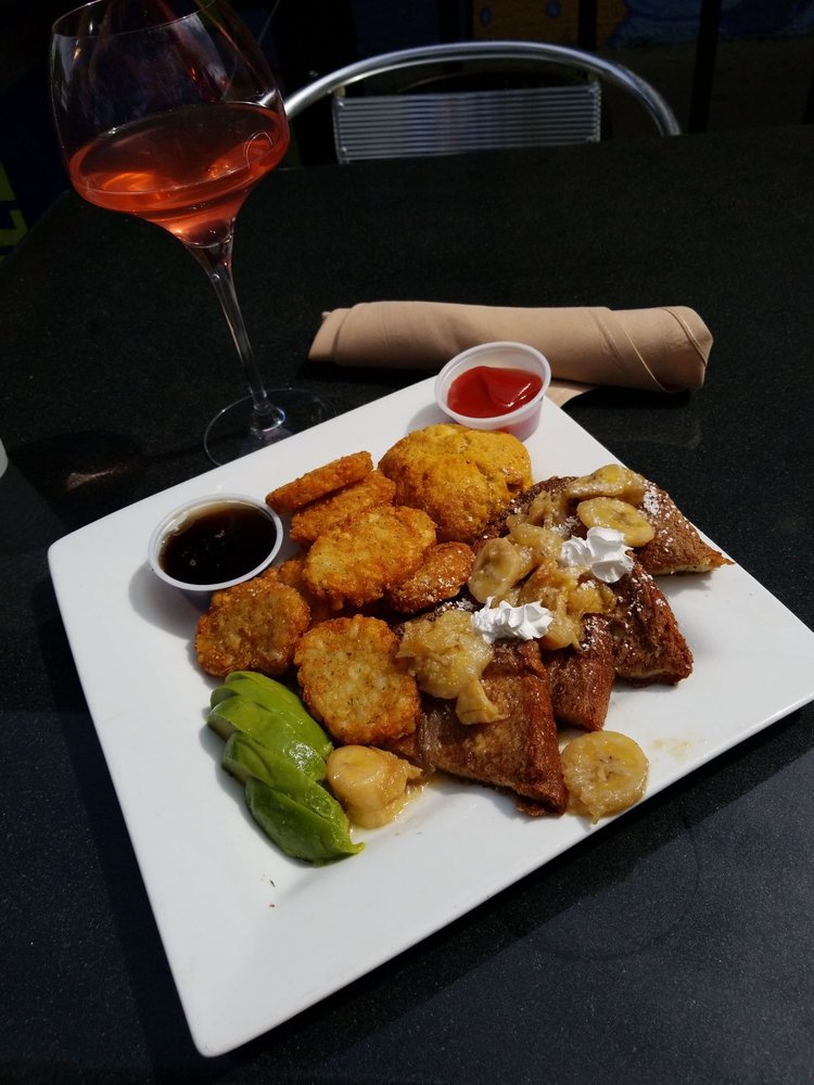 Croc's 19th Street Bistro 620 19th St, Virginia Beach