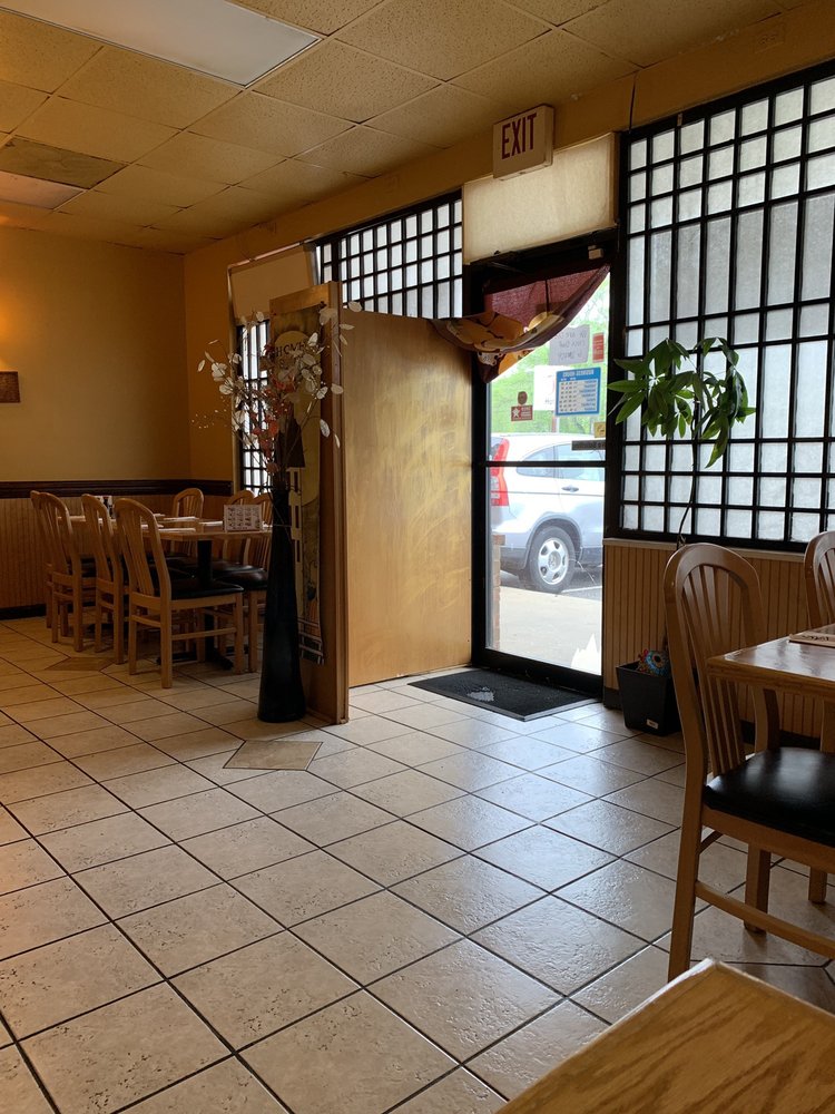 Sushi Mama 424 Newtown Rd, Virginia Beach