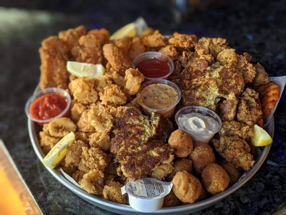 Boil bay Cajun seafood and bar 3244 Holland Road #100a, Virginia Beach