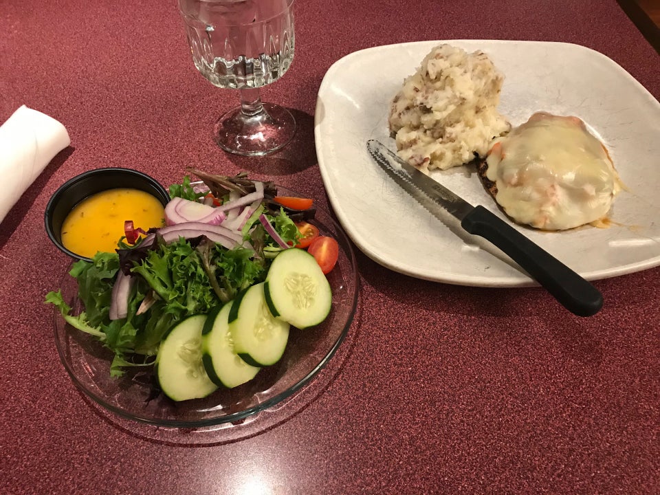 Harper's Restaurant 1068 Williston Rd, South Burlington