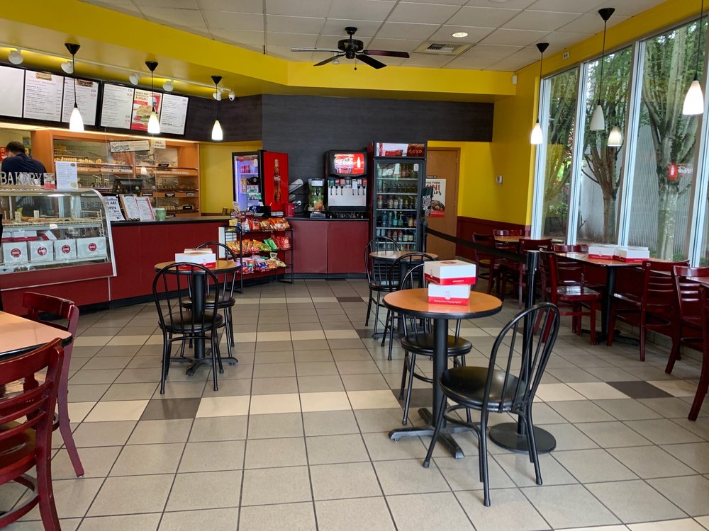 Big Apple Bagels 677 120th Ave NE #9A, Bellevue