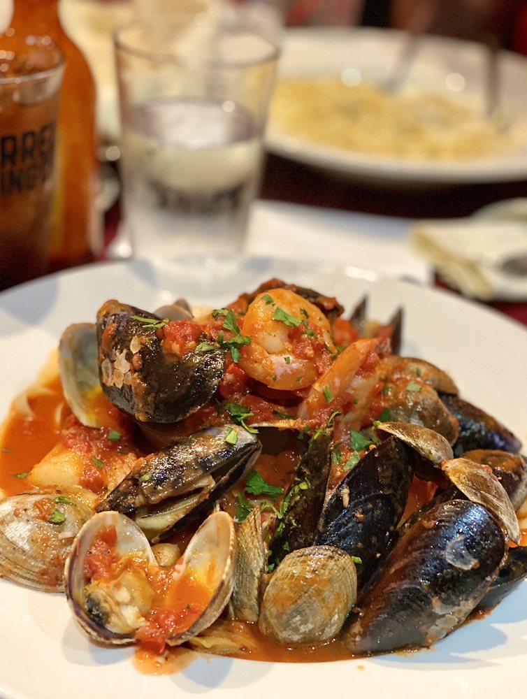 Il Pescatore Italian Restaurant & Bar 2285 140th Ave NE, Bellevue