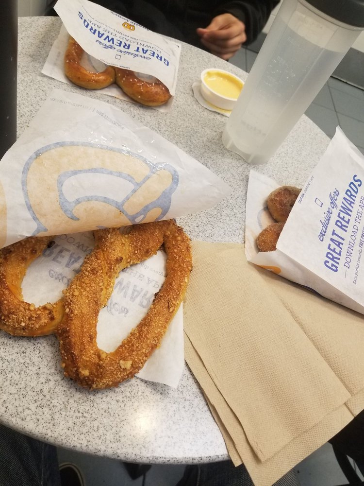 Auntie Anne's 1 Bellis Fair Pkwy Space 436, Bellingham