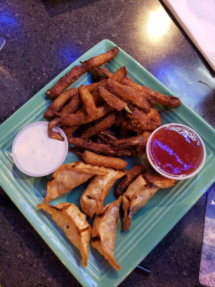 Slo Pitch Sports Grill & Casino 3720 Meridian St, Bellingham