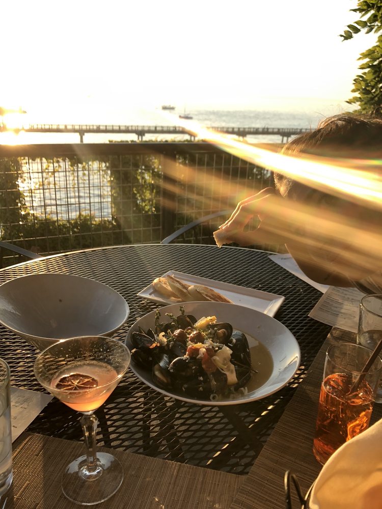 Keenan's at the Pier 804 10th St, Bellingham